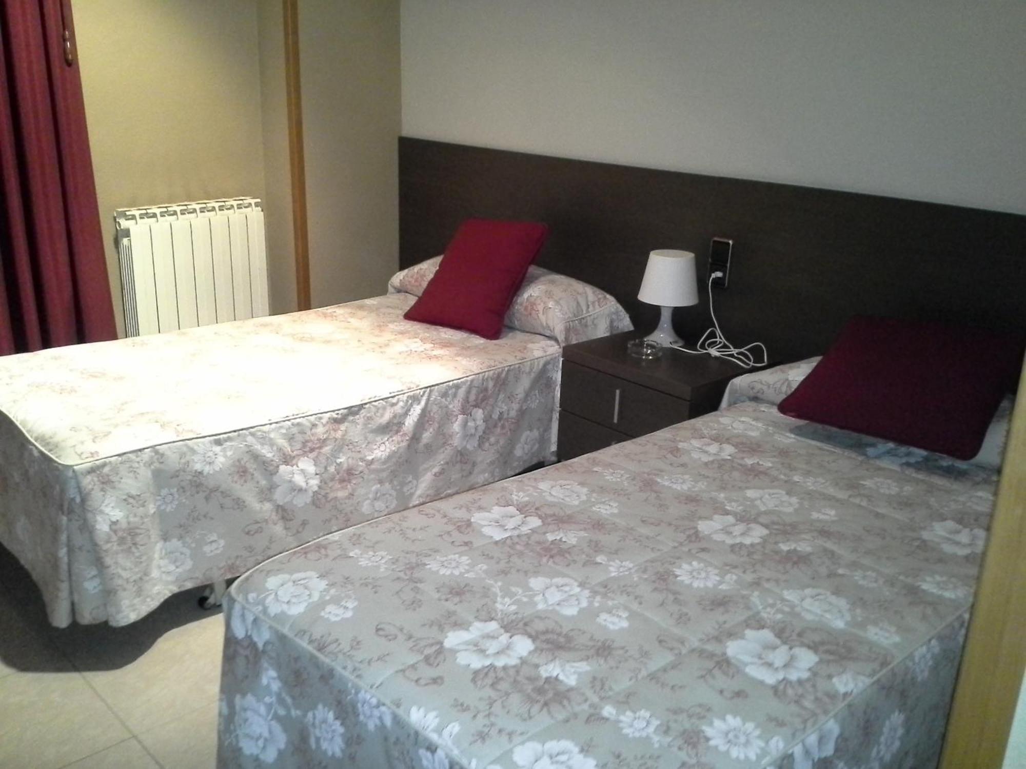 Hostal Cafeteteria Goya Barbastro Ngoại thất bức ảnh
